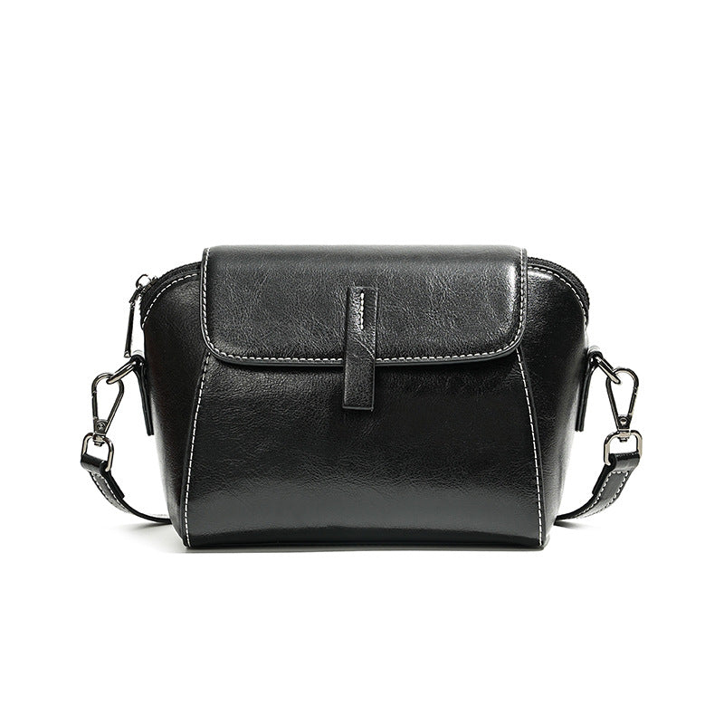 Boxy leather camera crossbody — detail view