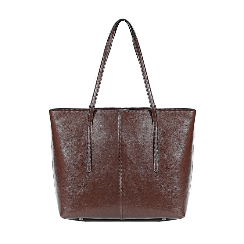 Oil-waxed leather tote — detail view